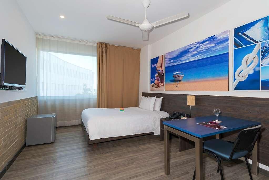 Pop Art Clc Mamonal Hotel