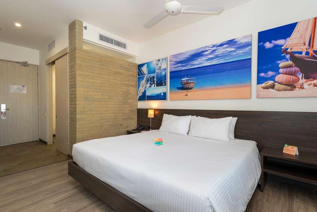 Pop Art Clc Mamonal Hotel Cartagena