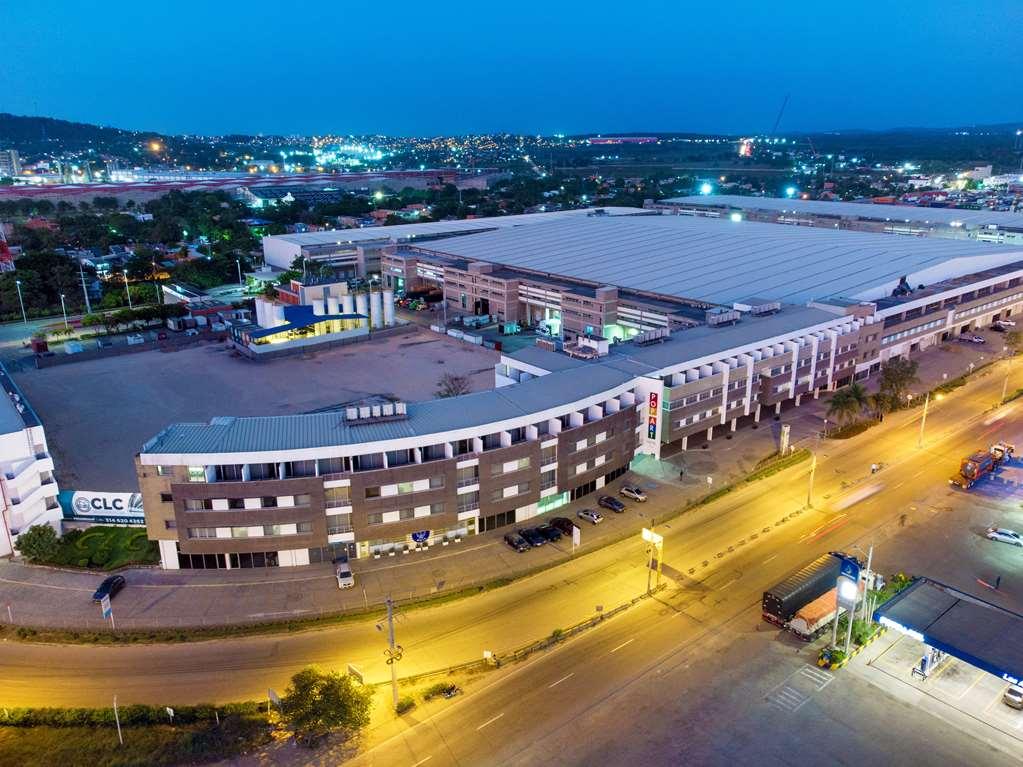 Pop Art Clc Mamonal Hotel